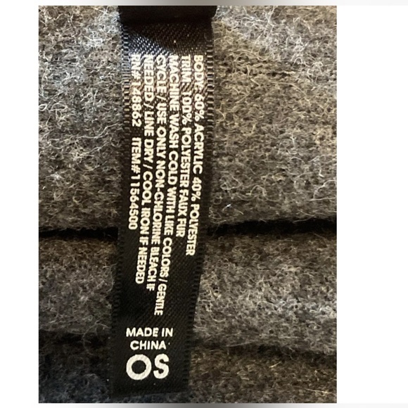 BNWOT TORRID DARK GRAY/BLACK CAPE JACKET WITH FUR TRIMMED HOOD - Picture 8 of 8